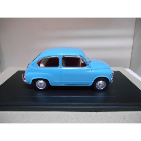 FIAT 600 D 1961 AZUL 1:24 SALVAT IXO