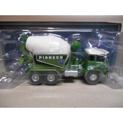CAE 07 BARREIROS CENTAURO HORMIGONERA PIONEER 1968 1:43 SALVAT IXO