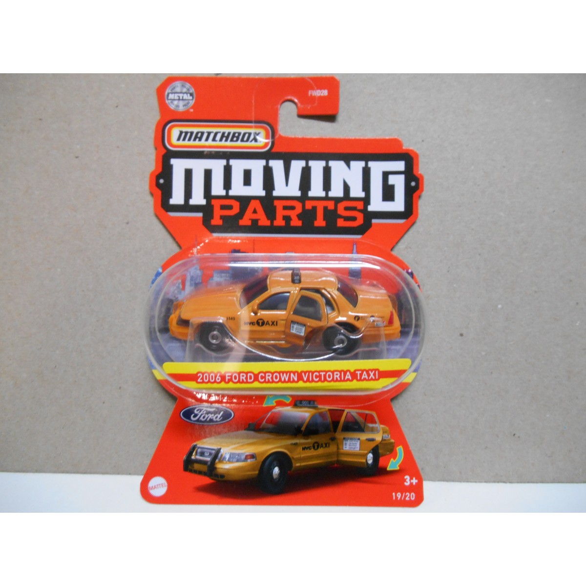 Matchbox Moving Parts 2006 Ford Crown Victoria Taxi – Gelb, Maßstab 1:64, Mit Beweglichen Teilen & Blinklicht