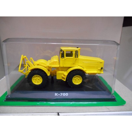 TRACTOR KIROVETS K-700 TRACTOR RUSIA 1:43 HACHETTE IXO BLISTER CHAFADO