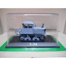 TRACTOR CHARKOWSKI T-74 TRACTOR RUSIA 1:43 HACHETTE IXO