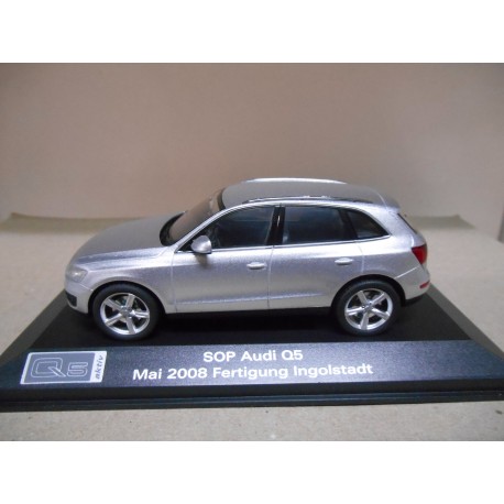AUDI Q5 SOP ICE SILVER 1:43 SCHUCO USADO/EX PRIVADO