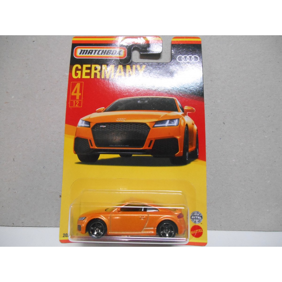 Matchbox 2019 Audi TT RS Coupe 53/125 – Spielzeugauto 1:64, Ca. 7,5 Cm, Metallkarosserie, Bewegliche Räder