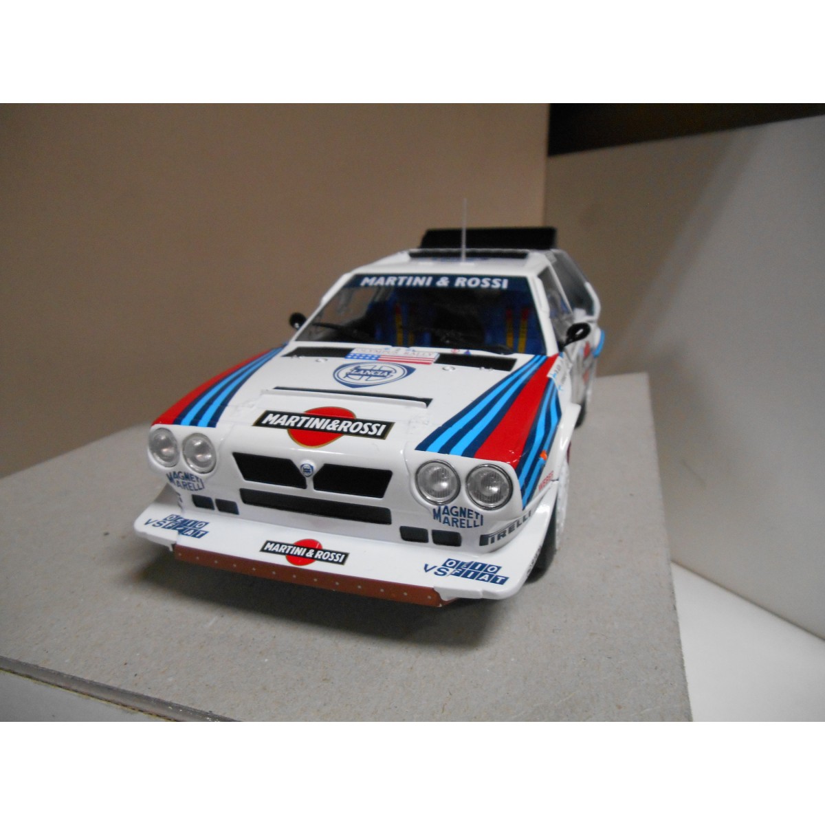 LANCIA DELTA S4 RALLY OLYMPUS 1986 M.ALEN 1:18 ALTAYA IXO - BCN