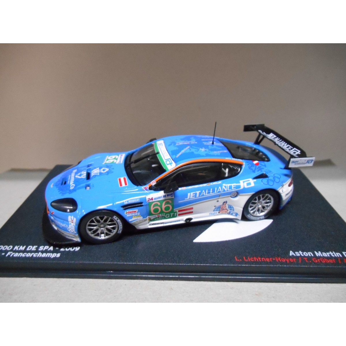 ASTON MARTIN RACING Gulf DB9 DBR9 2008 le Mans Press Brochure & CD ROM Very Rare £9.84 - UK ASTON MARTIN RACING Gulf DB9 DBR9 2008 le Mans Press Brochure & CD ROM Very Rare £9.84 - UK