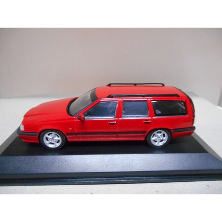VOLVO 850 BREAK 1996 RED 1:43 MINICHAMPS - BCN STOCK CARS