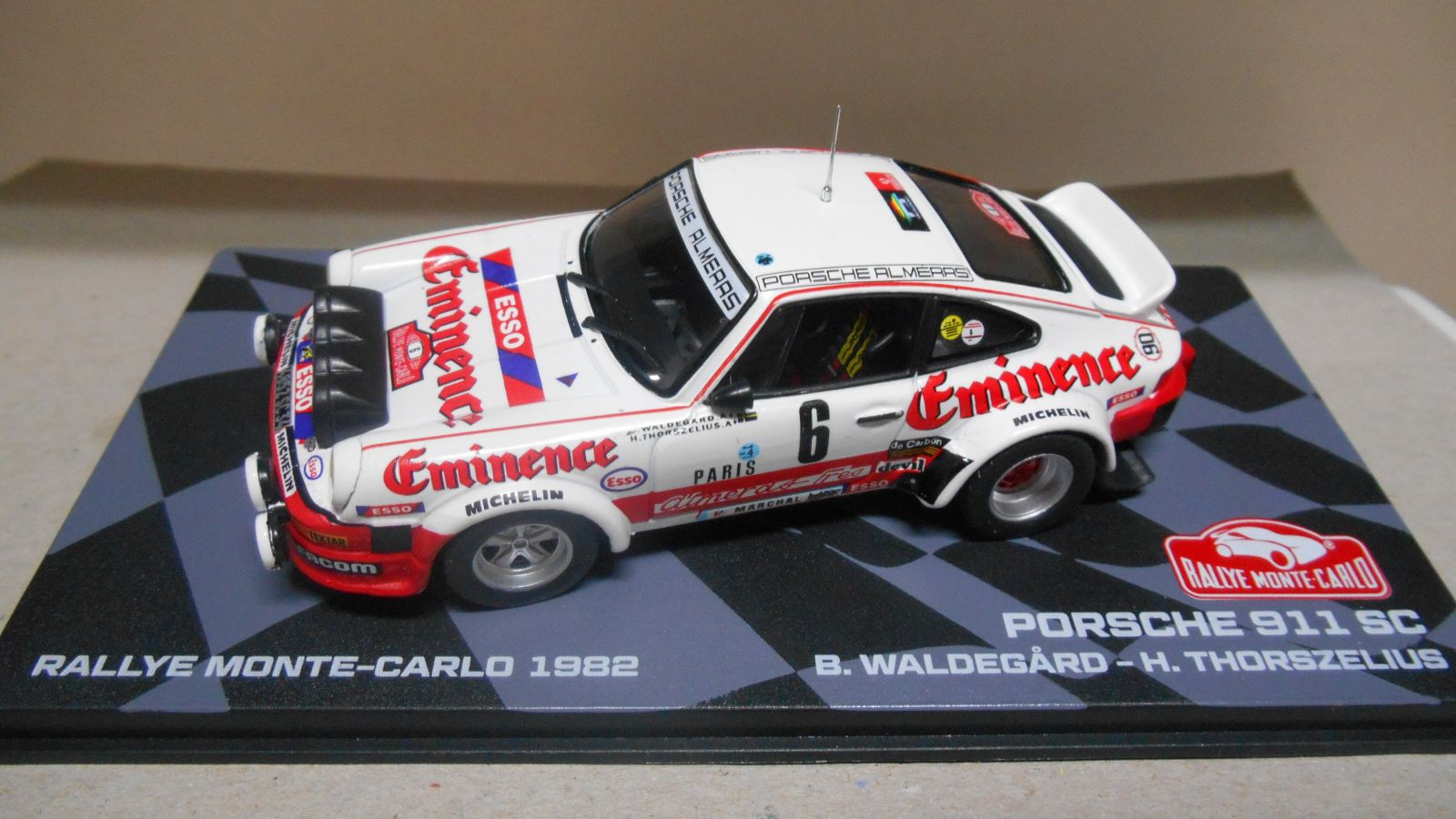 Miniature 1:43 IXO Porsche 911 SC N°6 Rallye Monte-Carlo 1982, Waldegard/Thorszelius