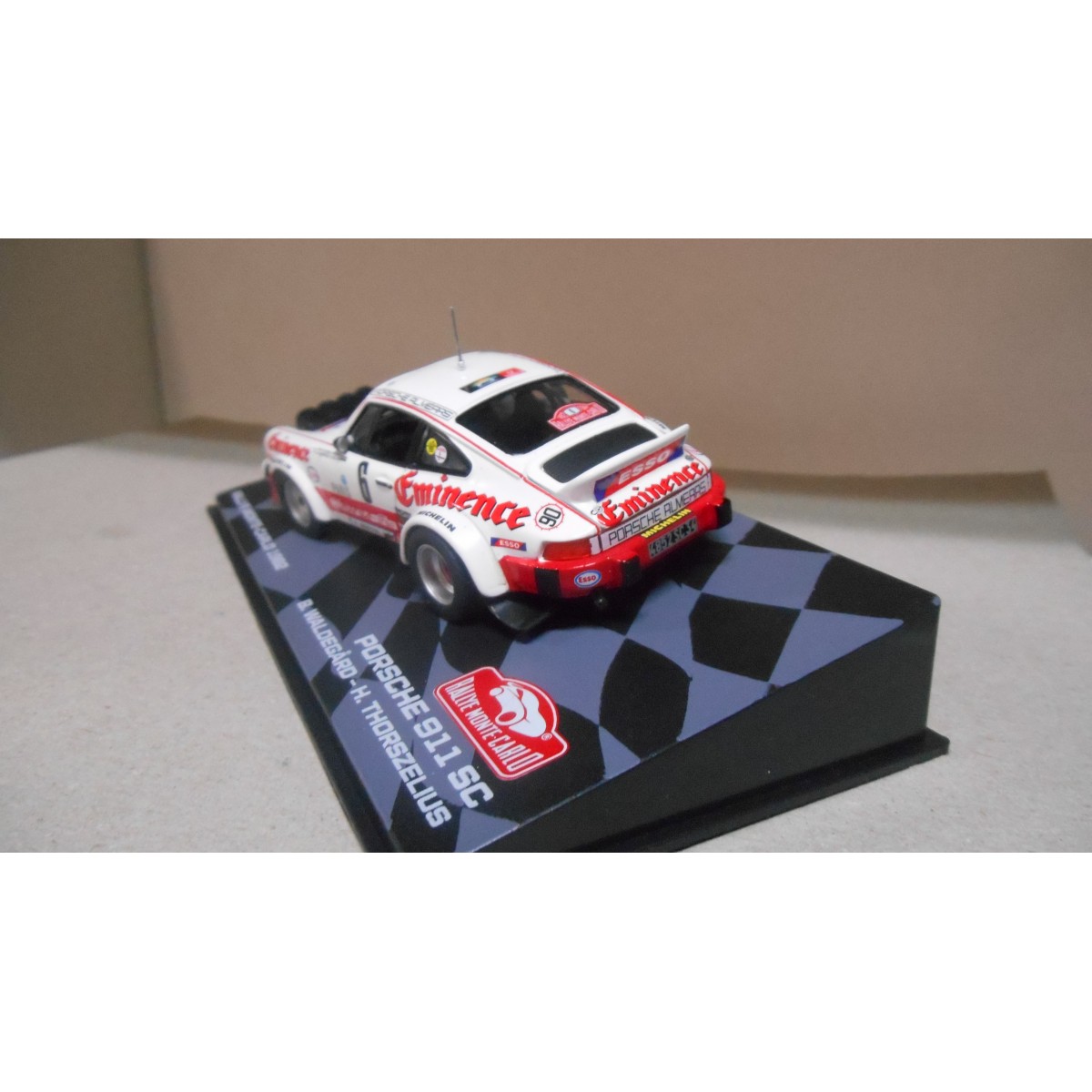 Miniature 1:43 IXO Porsche 911 SC N°6 Rallye Monte-Carlo 1982, Waldegard/Thorszelius
