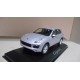 PORSCHE CAYENNE 1:43 DEALER MINICHAMPS