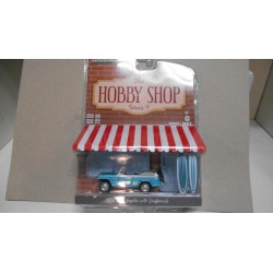 JEEP JEEPSTER 1968 W/SURFBOARDS HOBBY SHOP 1:64 GREENLIGHT