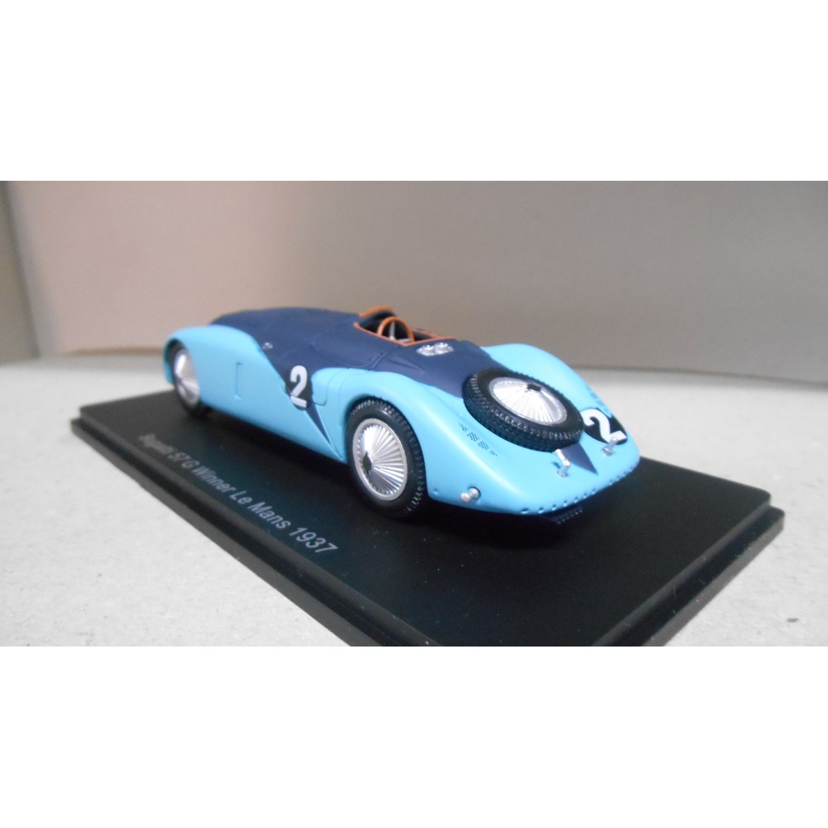 OPO 10 - Miniatuurauto uit de collectie 1/43 compatibel met Bugatti