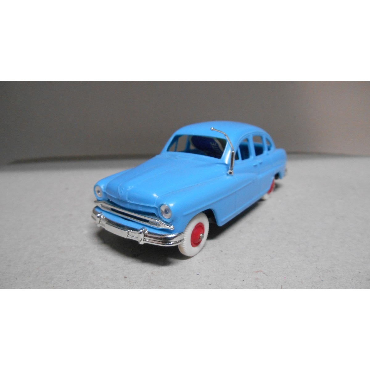 KIT RÉSINE MONTÉ CCC Ford Vedette Noir 1/43 EUR 39,99 - PicClick FR