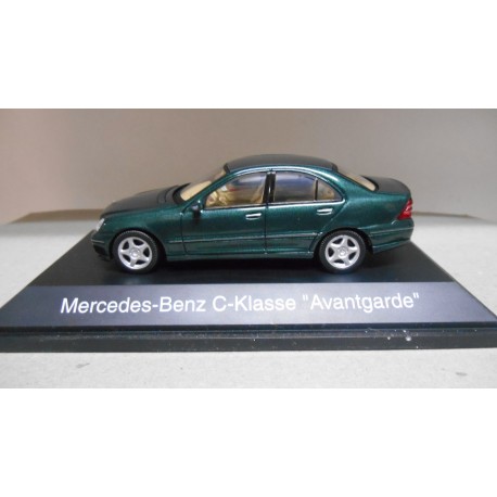 MERCEDES-BENZ W203 CLASE C GREEN AVANTGARDE 1:43 DICKIE/SCHUCO