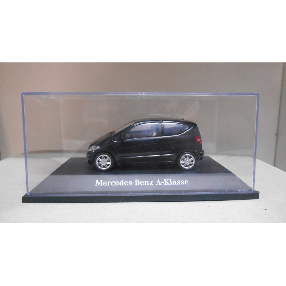 2004 Mercedes-Benz A-Klasse 5-türig 1:43 Schuco B66961983