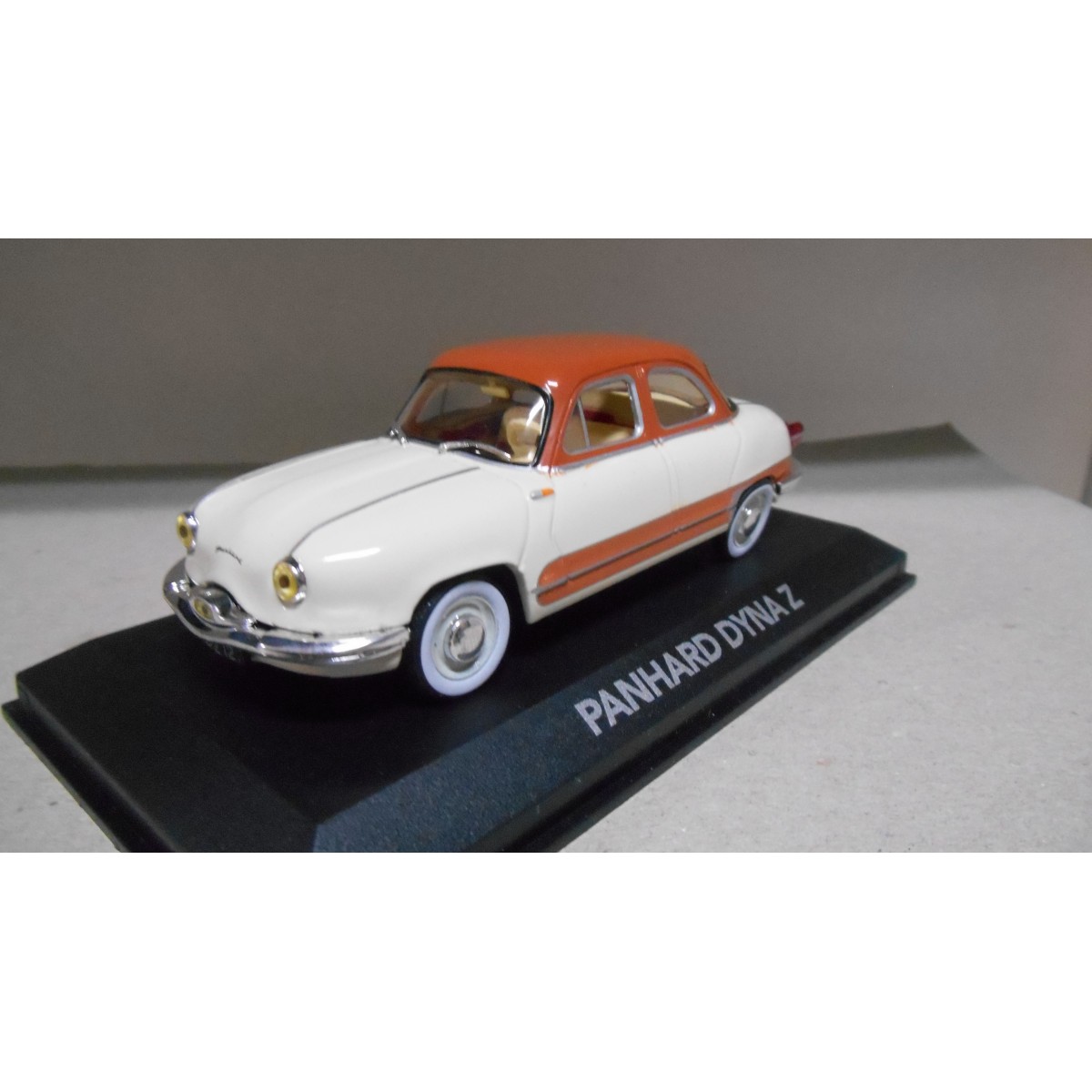 Miniature JEP 1:43 – Panhard Dyna Z Berline 1956 – Gris – France – Sans Boîte