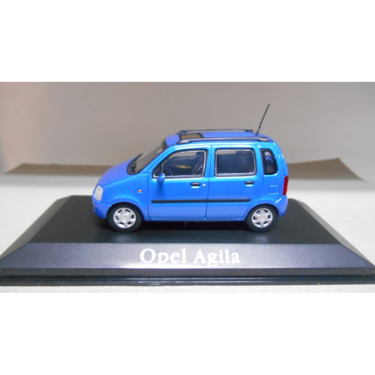 OPEL AGILA A BLUE 1:43 DEALER MINICHAMPS - BCN STOCK CARS