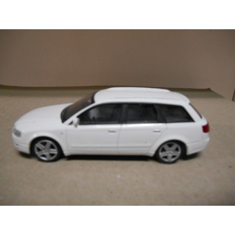 AUDI A4 AVANT (B7) WHITE 1:43 MONDO MOTORS USADO/NO CAJA