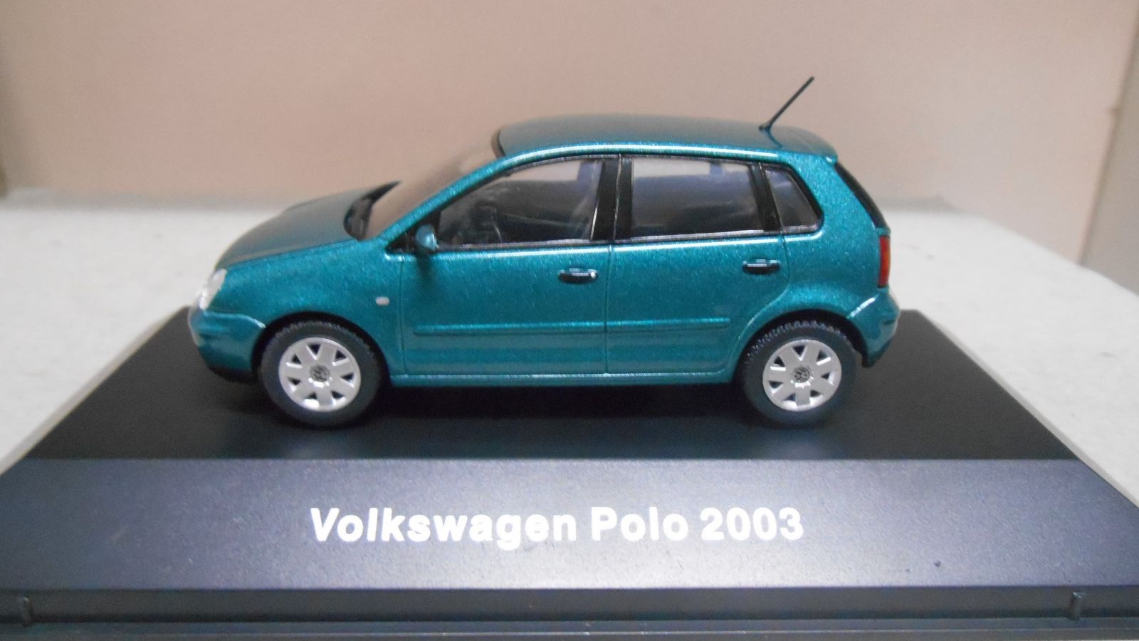 Volkswagen Polo 9N3 - 1/43 scale - VW Minichamps modelcar | eBay