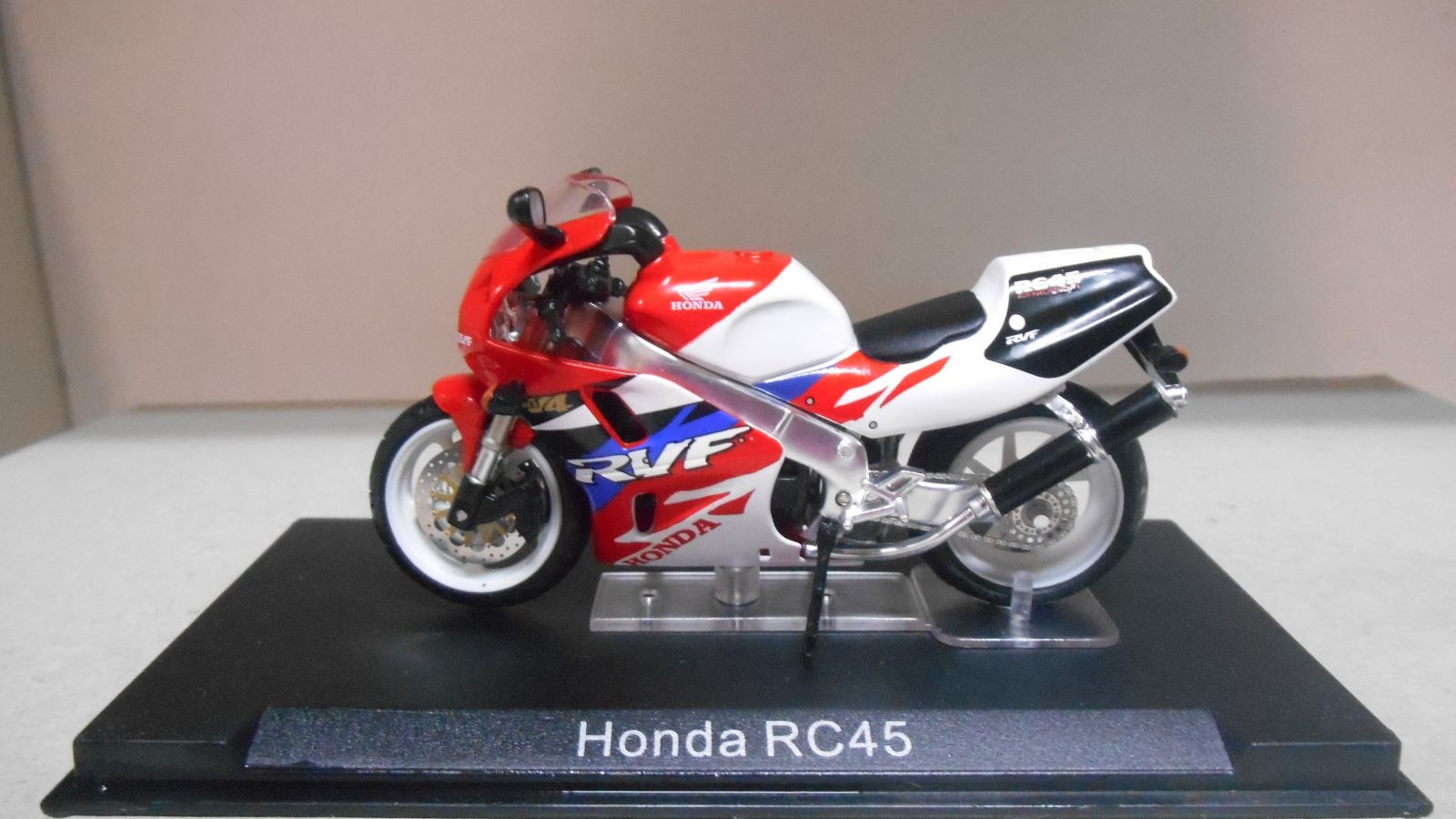 ミニカー IXO 1/24 Honda RVF RC45 IXO 1/24 Honda RVF RC45