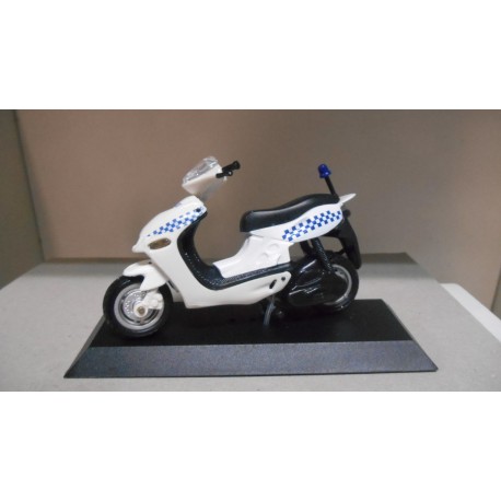 MOTO/BIKE SCOOTER POLICIA LOCAL 1:18 ABG