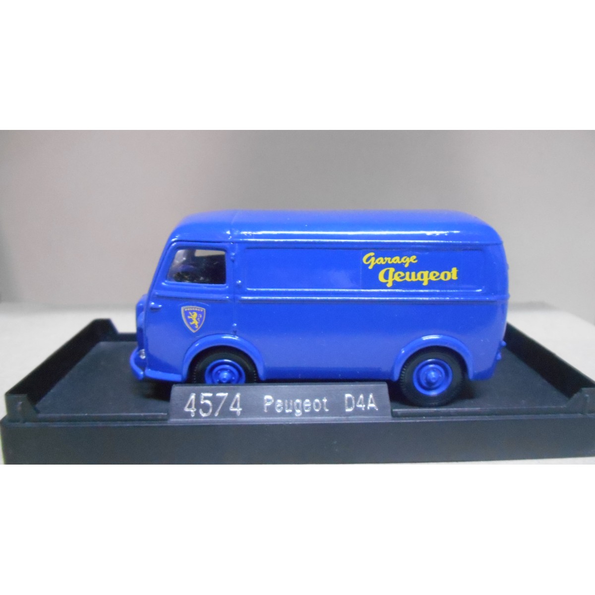 Peugeot D4A Garage Peugeot Bleu Solido 1/43 – Etoile Auto49