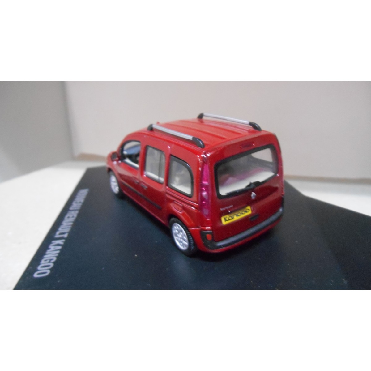 NOREV 1/43 Renault Kangoo vitré グリーン NOREV 511355 Scale 1/43 | RENAULT KANGOO 1400 RXE GREEN MET