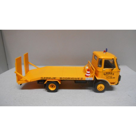 PEGASO SAVA 515 PLATAFORMA GRUA/GARAJE 1:43 SALVAT IXO