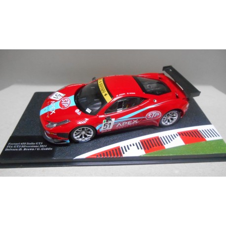 FERRARI 458 ITALIA GT3 FIA SILVERSTONE 2011 1:43 FERRARI RACING IXO