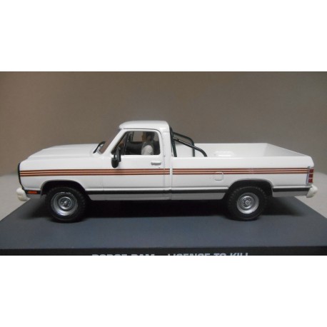 DODGE RAM LICENCE TO KILL 007 JAMES BOND 1:43 EAGLEMOSS IXO