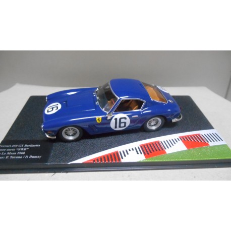 FERRARI 250 GT BERLINETTA SWB 24 H LE MANS 1960 1:43 ALTAYA IXO