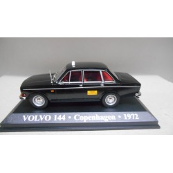 VOLVO 144 1972 TAXI COPENHAGEN DENMARK 1:43 ALTAYA IXO