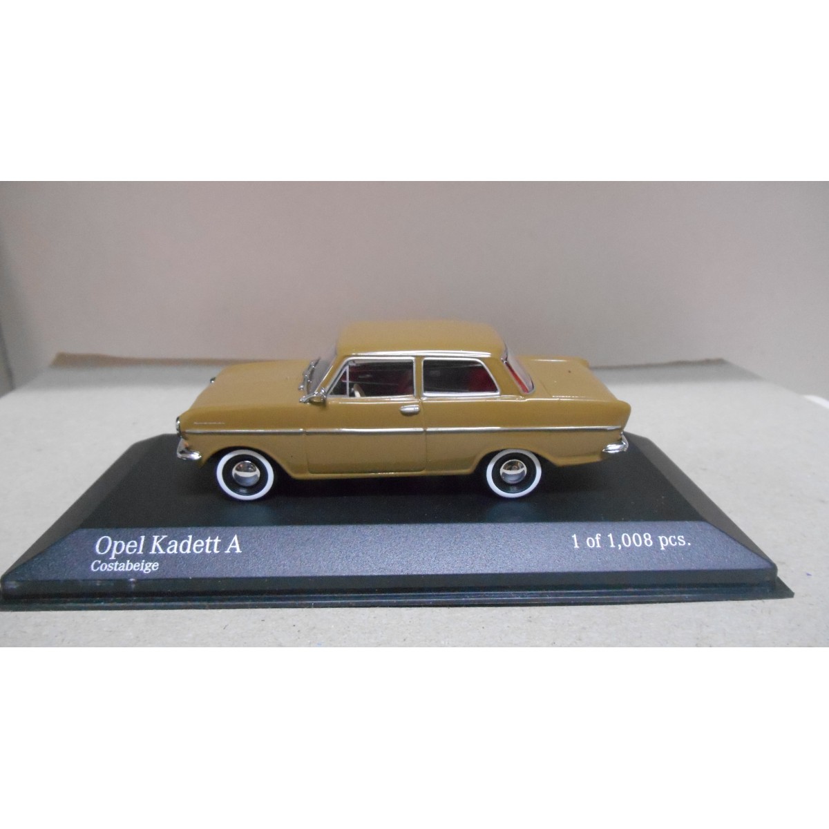 OPEL KADETT A SALOON COSTABEIGE 1:43 MINICHAMPS URNA ROTA/V FOTO