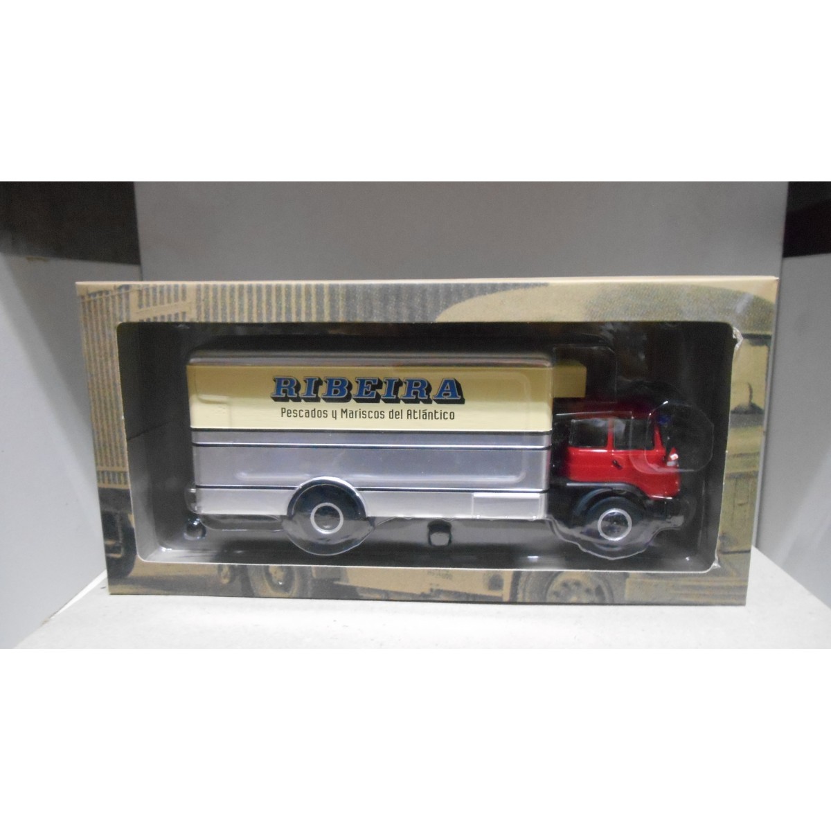 Camion Barreiros Super Azor Ribeira - IXO - 1/43 ème