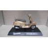 VESPA GTS 300 2017 MOTO/BIKE 1:18 SALVAT MAISTO