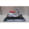 VESPA 2014 946 BELLISSIMA MOTO/BIKE 1:18 SALVAT MAISTO