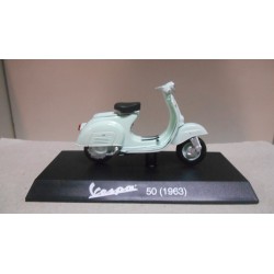 VESPA 50 1963 MOTO/BIKE 1:18 SALVAT MAISTO