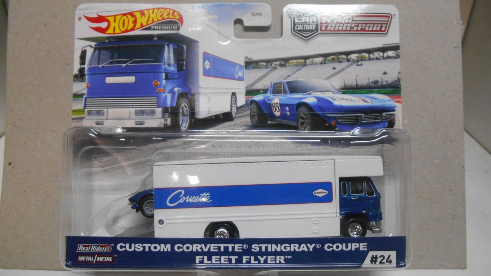 Hot Wheels Team Transport 1:64 – Corvette Stingray Coupé + Fleet Flyer #24 – Bleu