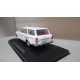 SEAT 1500 AMBULANCIA/AMBULANCE CRUZ ROJA ESPAÑOLA 1:43 ALTAYA IXO