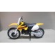 SUZUKI RM 250 YELLOW MOTO/BIKE 1:18 MAISTO