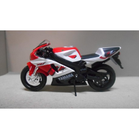 YAMAHA YZF R7 MOTO/BIKE 1:18 MAISTO