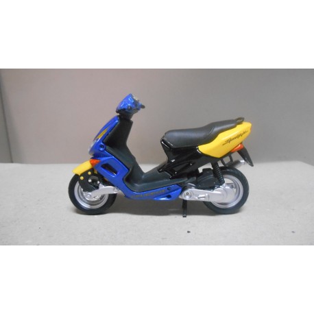 PEUGEOT SPEEDFIGHT MOTO/BIKE 1:18 MAISTO