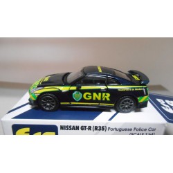 NISSAN GT-R R35 PORTUGAL POLICE CAR + FIGURE 1:64 ERA CAR