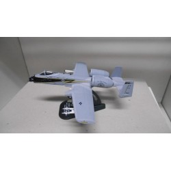 FAIRCHILD REPUBLIC A-10 THUNDERBOLT II USA 1:100 ITALERI ALTAYA BLISTER CHAFADO