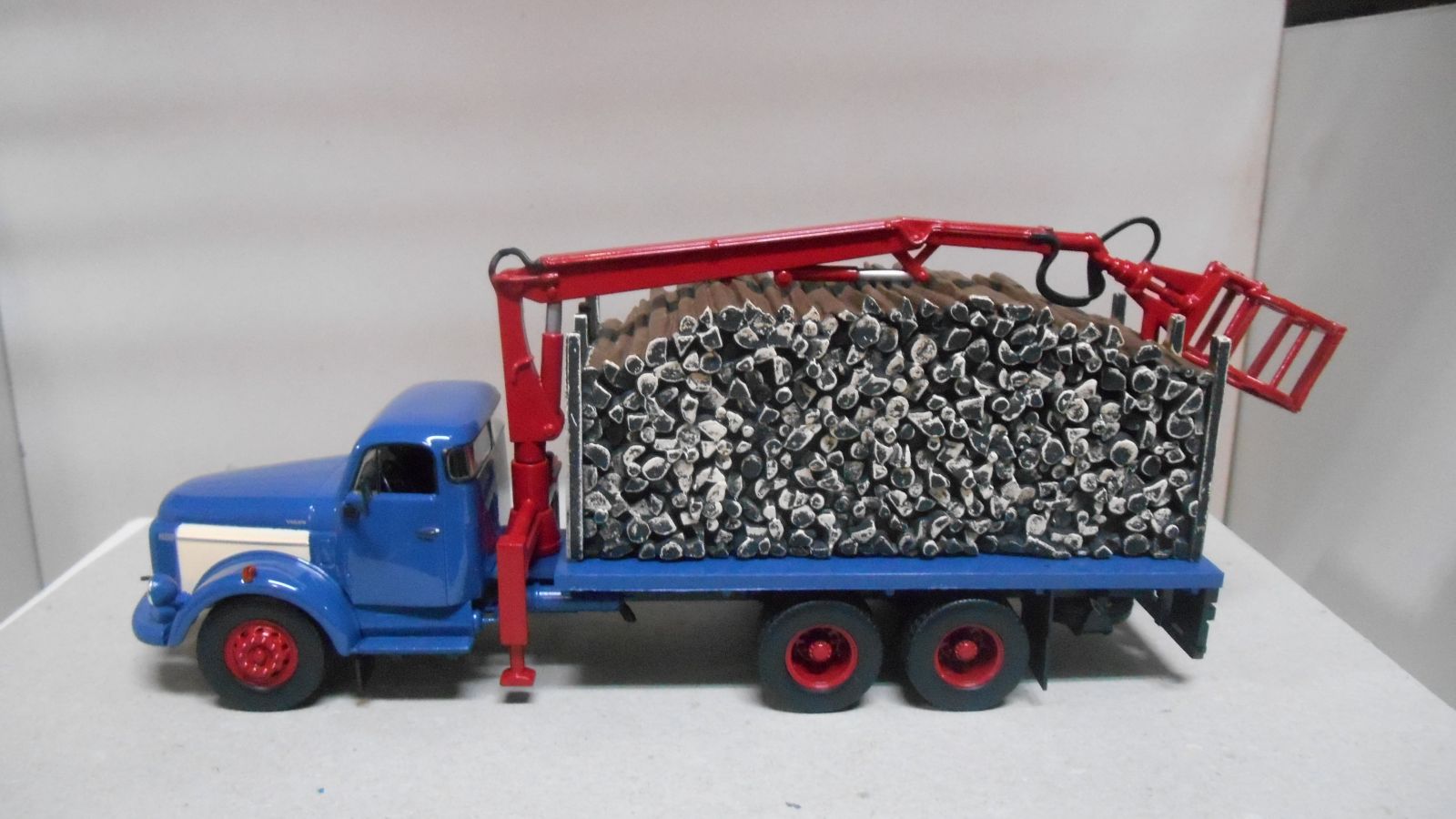Ixo Camion d'Autrefois 1/43 - Bernard TDA 160.35 Semi Fourgon MONDIA