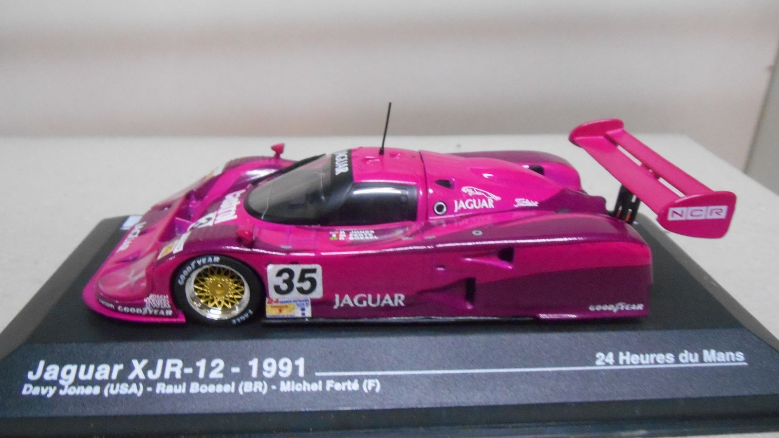 JAGUAR XJR-12 24 H LE MANS 1991 JONES/BOESEL/FERTE 1:43 ALTAYA IXO