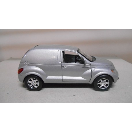 CHRYSLER PANEL CRUISER SILVER 2001 1:32 BOLEY