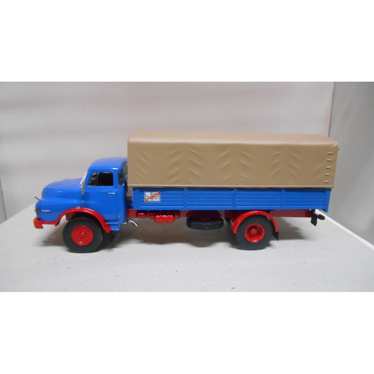 IXOTR037 MAN 19.280H, grün, 1971, 1:43 IXO nur 25.00 EUR