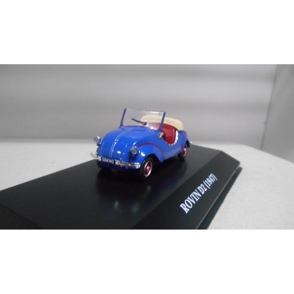 ROVIN D2 1947 MICROCARS 1:43 ALTAYA IXO - BCN STOCK CARS