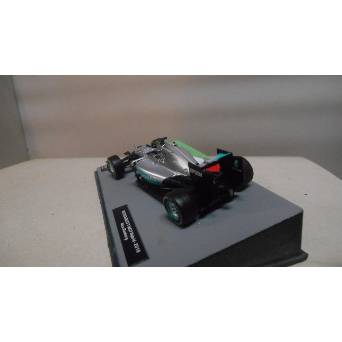 Mercedes F1 W07 Hybrid Nico Rosberg – 2016 – Modellino Scala 1:24 Die Cast – Le Gradi Formula 1 – Centauria – Emporio di milo