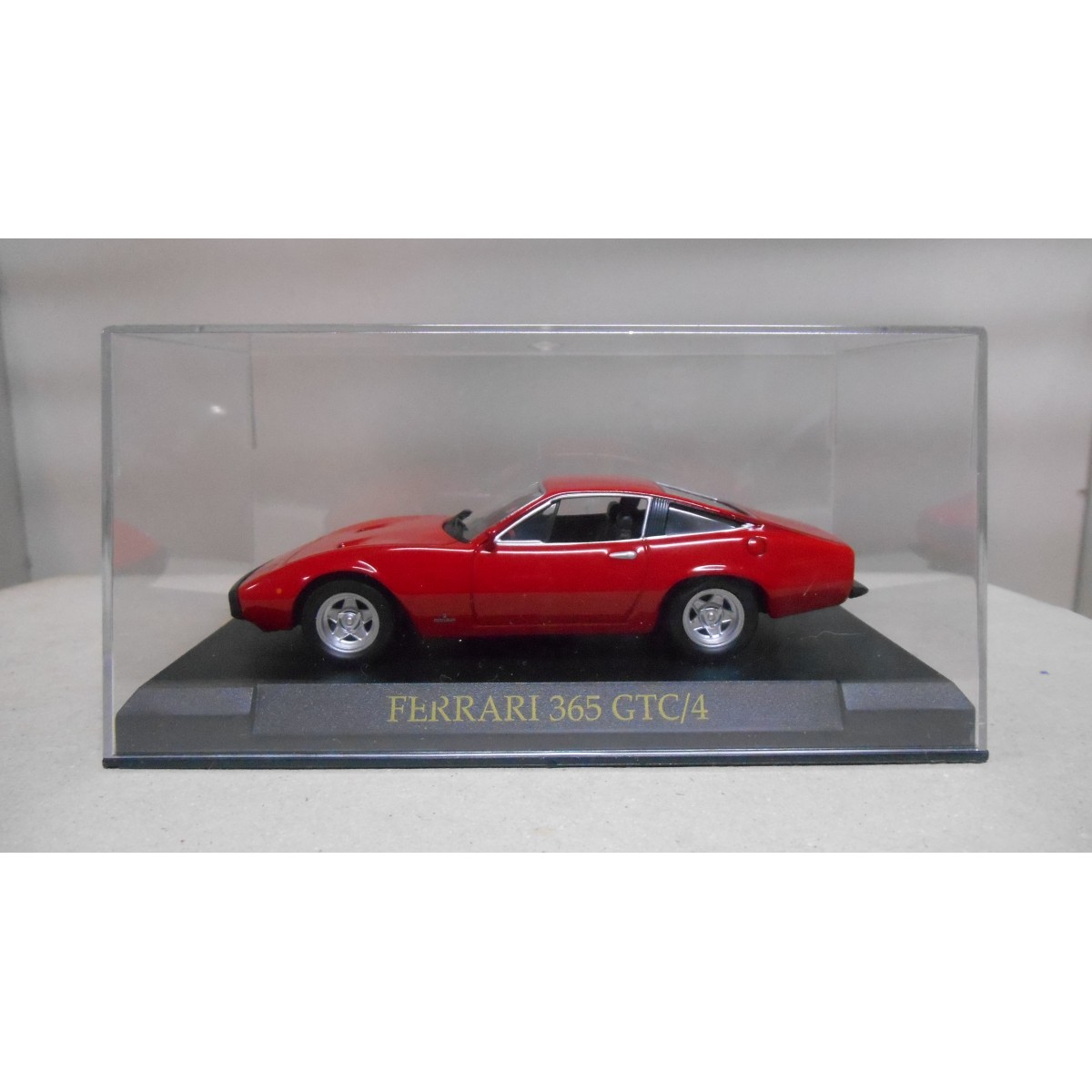 中古品 希少！1/43 AMR フェラーリ 365GTC/4 レッド 中古品 希少！1/43